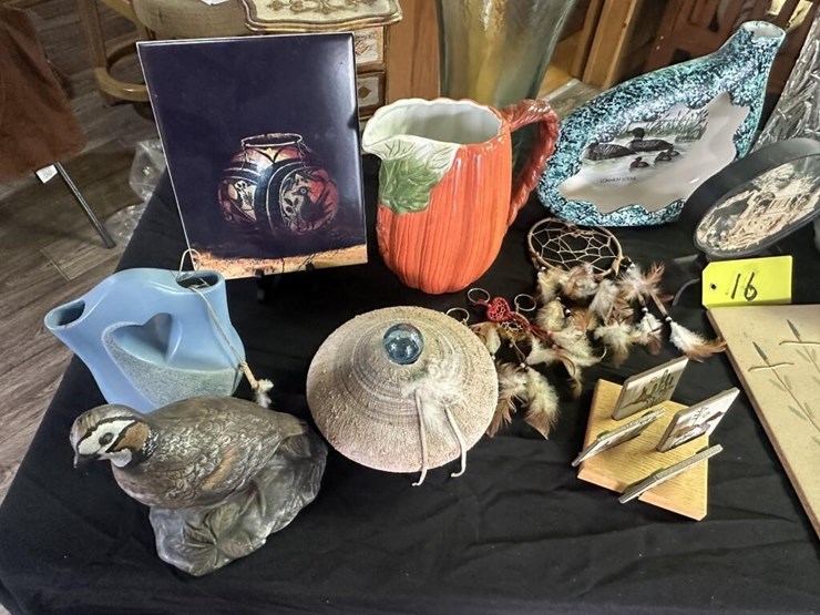 vintage-glass-collectibles-image-3