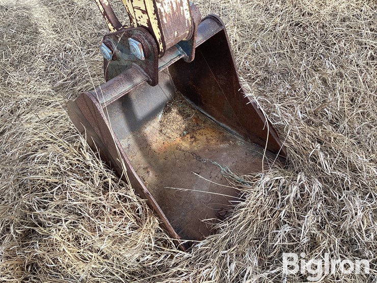 new-holland-ec35-image-9