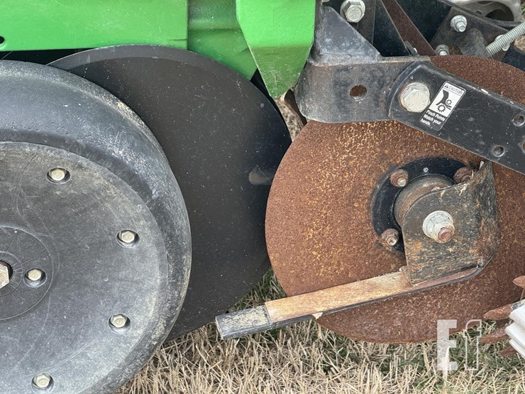 john-deere-1770nt-image-5