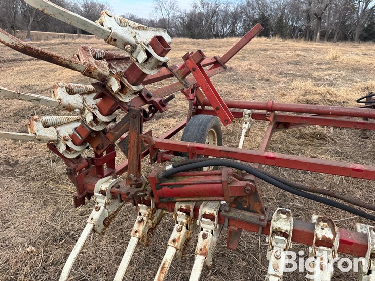 18'-wide-field-cultivator-image-20