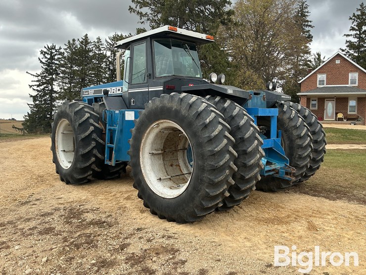 1990-versatile-946-image-6