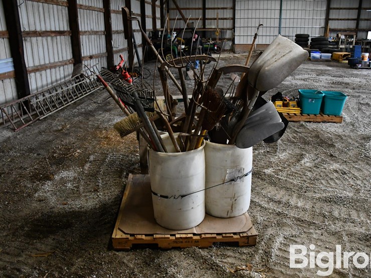 pallet-of-farm-support-image-4