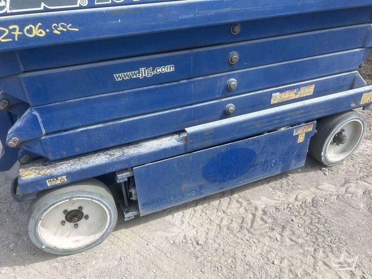 2005-jlg-2646e2-image-15