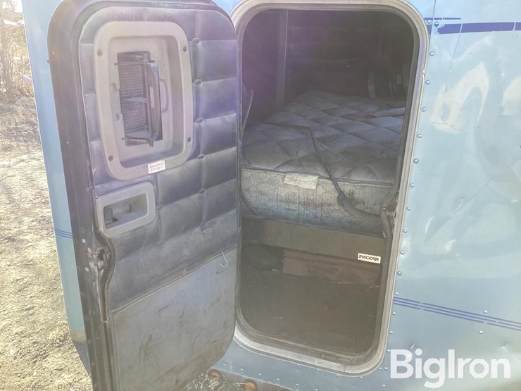 peterbilt-379-image-17