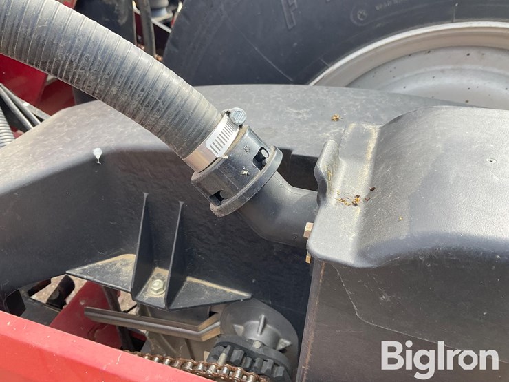 2012-case-ih-1250-image-19