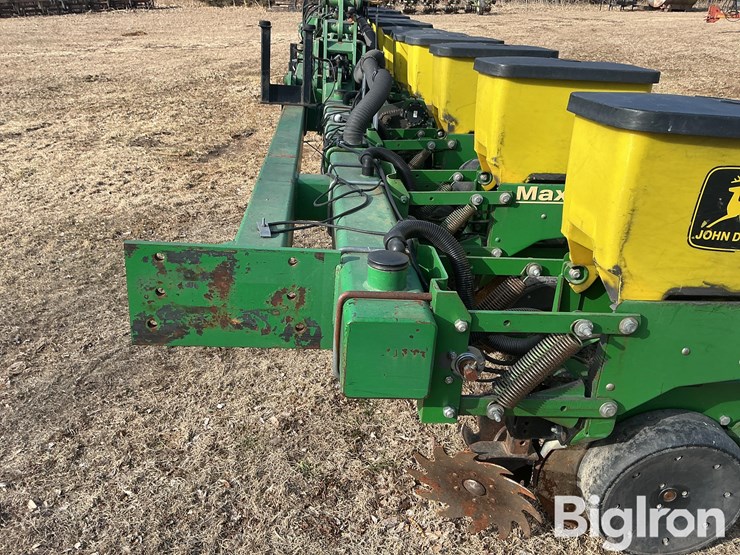 john-deere-2630-image-18