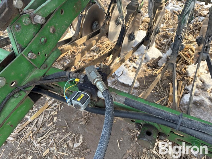 john-deere-8300-image-13