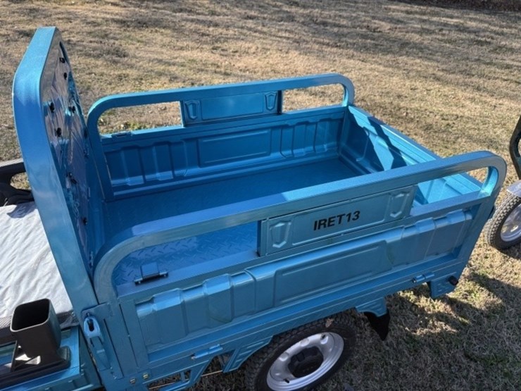 iranch-iret13-3-wheel-dump-cart-2025-image-1