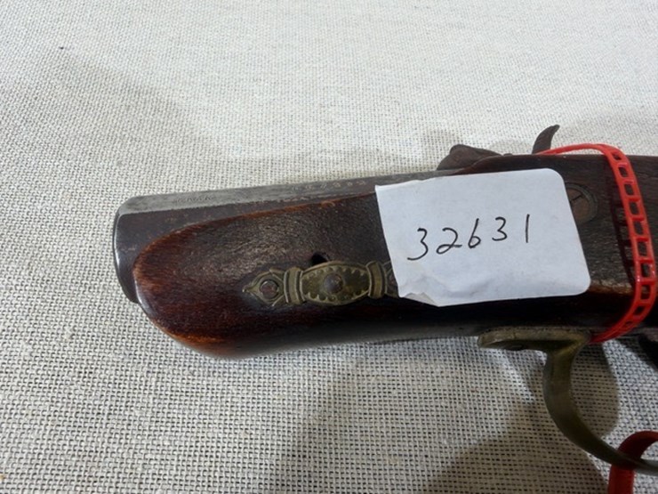 #200-•-pair-of-derringer-pistols-image-20