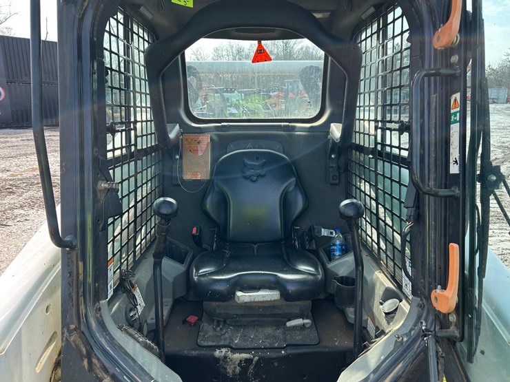 2019-bobcat-t595-image-19