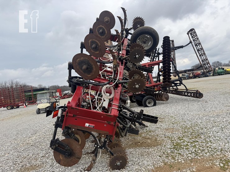 case-ih-5300-image-11