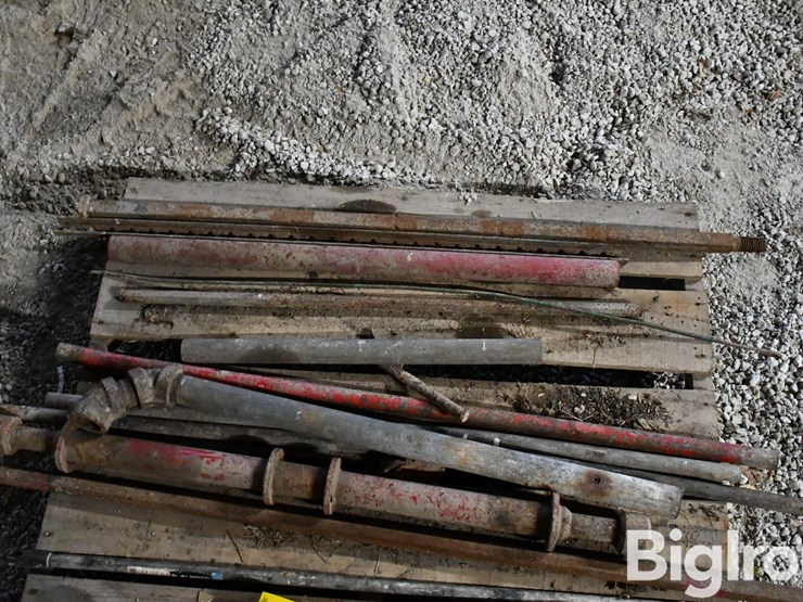 pallet-of-farm-support-image-11