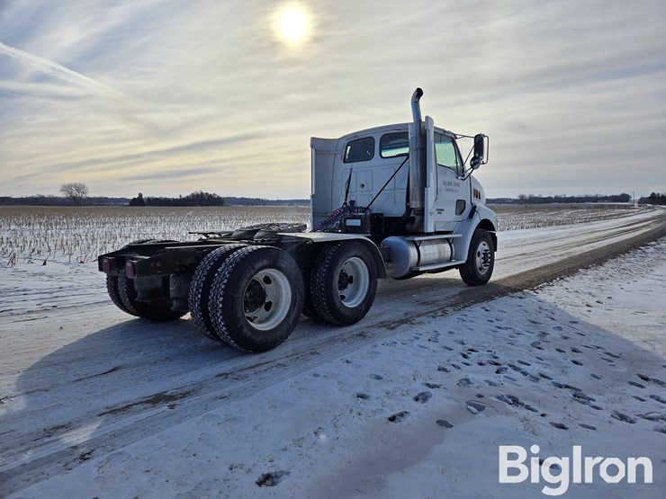 2004-sterling-at9500-image-5