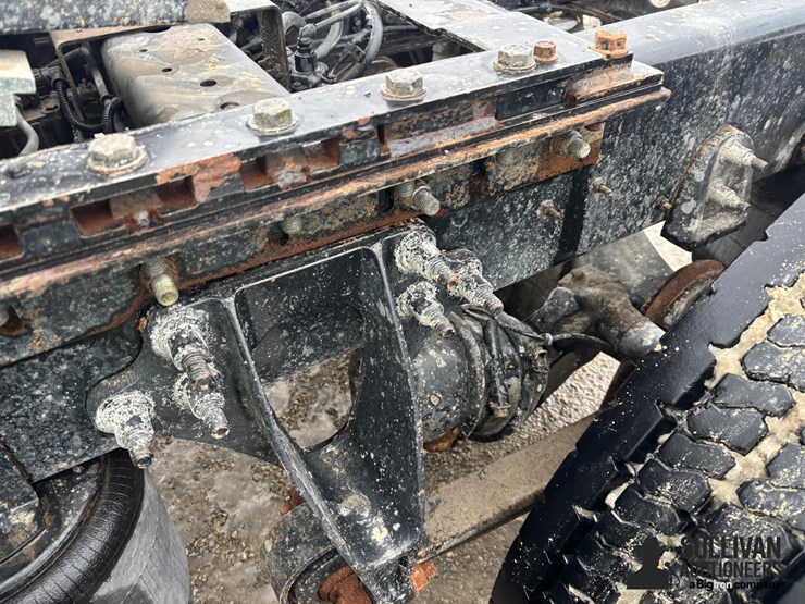 2014-international-prostar-image-17