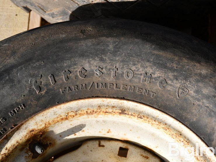 pallet-of-tires-image-14