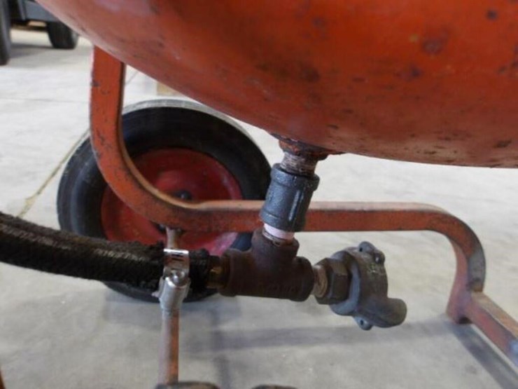 portable-sandblasting-tank(s)-image-12