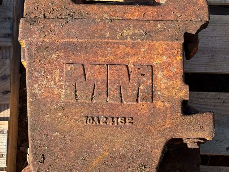 (4)-minneapolis-moline-suitcase-weights-image-1