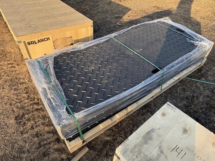 (15)-new-95"-x-41.5"-rubber-mats-image-1