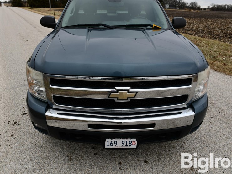 2010-chevrolet-silverado-1500-lt-image-9