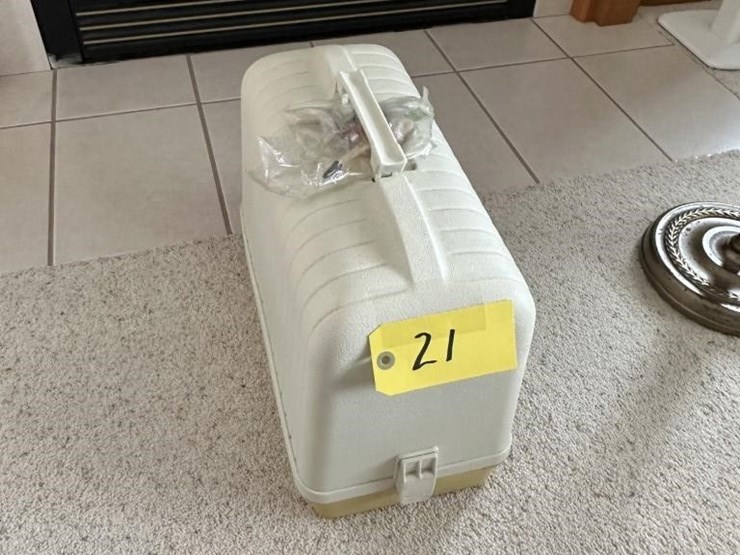 new-home-sewing-machine-image-1