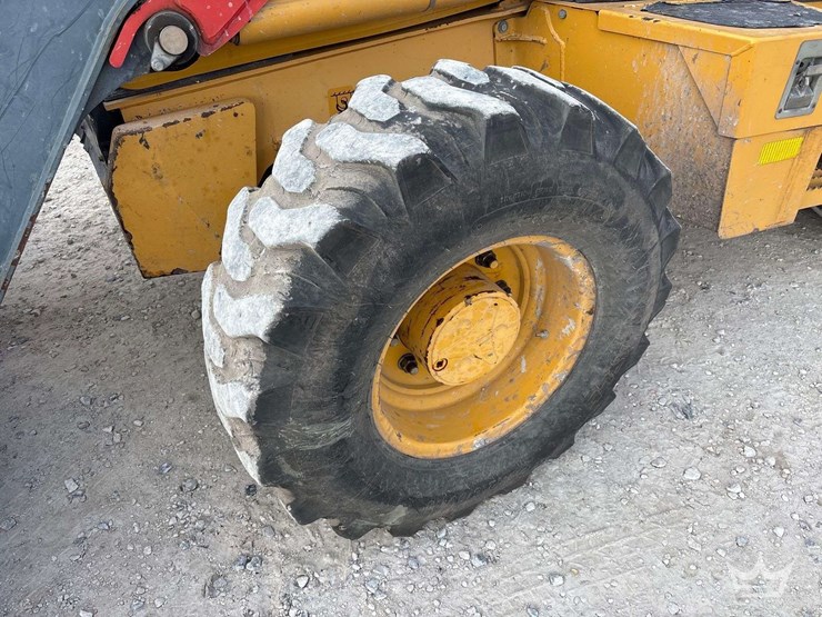 2015-deere-310sl-image-36