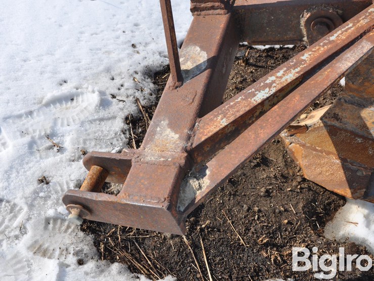 shop-built-3-pt-v-plow-image-9
