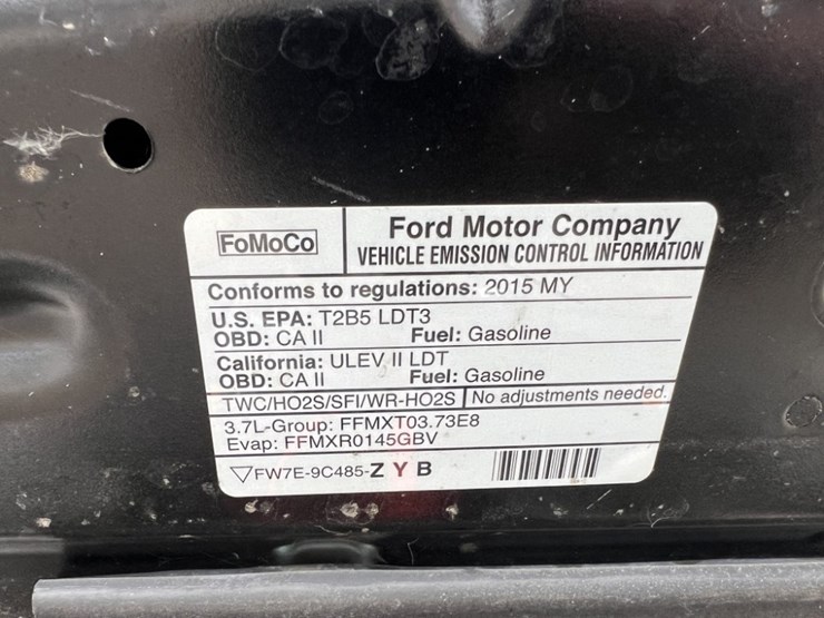 2015-ford-explorer-image-14