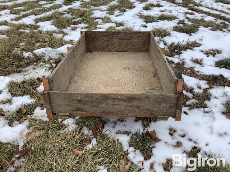 5’-lawn-&-garden-wagon-image-6