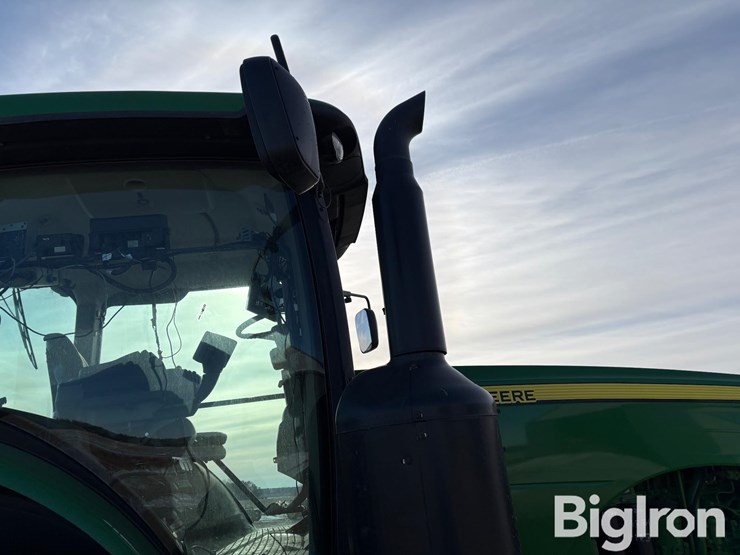 2012-john-deere-8235r-image-17