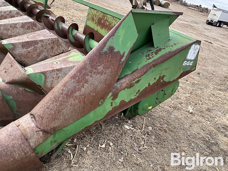 john-deere-644-image-10