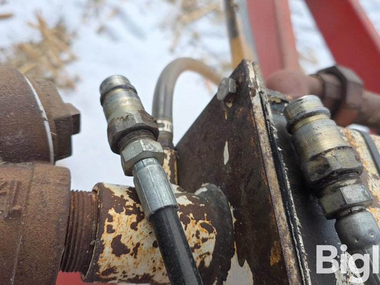 9-knife-anhydrous-applicator-image-12