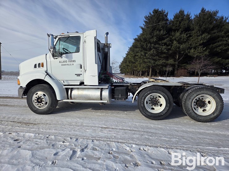 2004-sterling-at9500-image-8