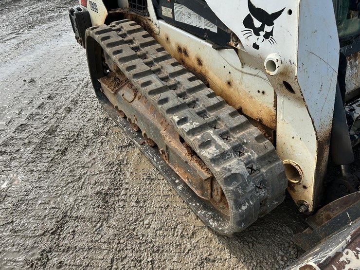 2019-bobcat-t595-image-12