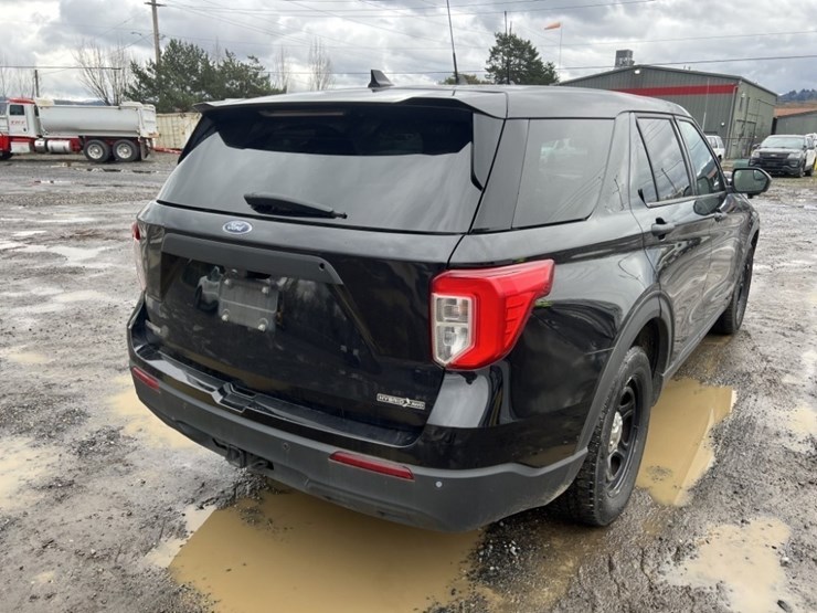 2019-ford-explorer-image-4
