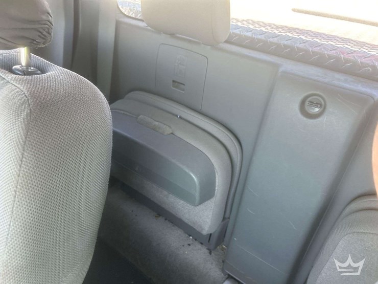 2014-nissan-frontier-image-23