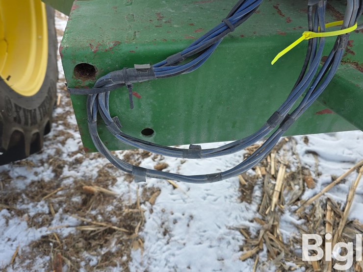 montag-dry-fertlizer-cart-image-20