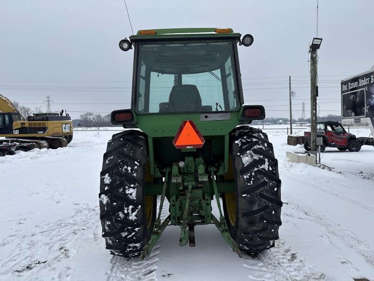 john-deere-4430-image-4