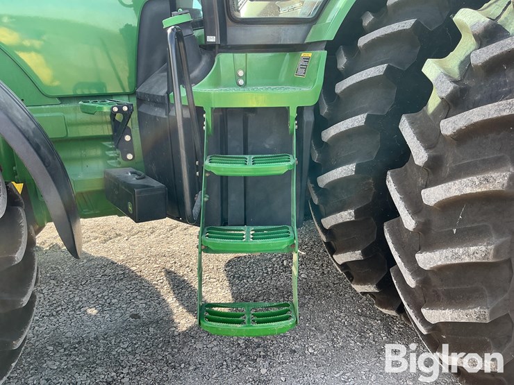 2011-john-deere-8285r-image-9