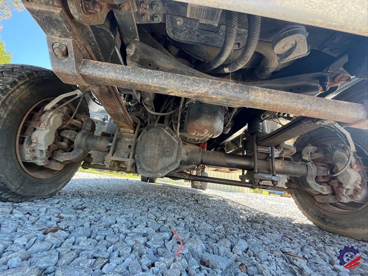 2007-gmc-c5500-flatbed-truck-image-19