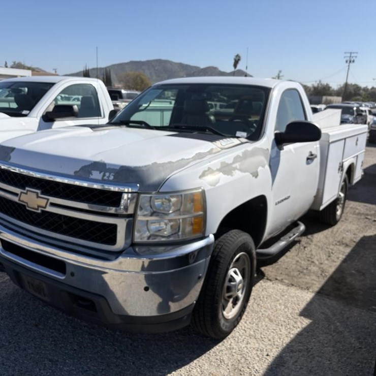 2011 CHEVROLET 2500