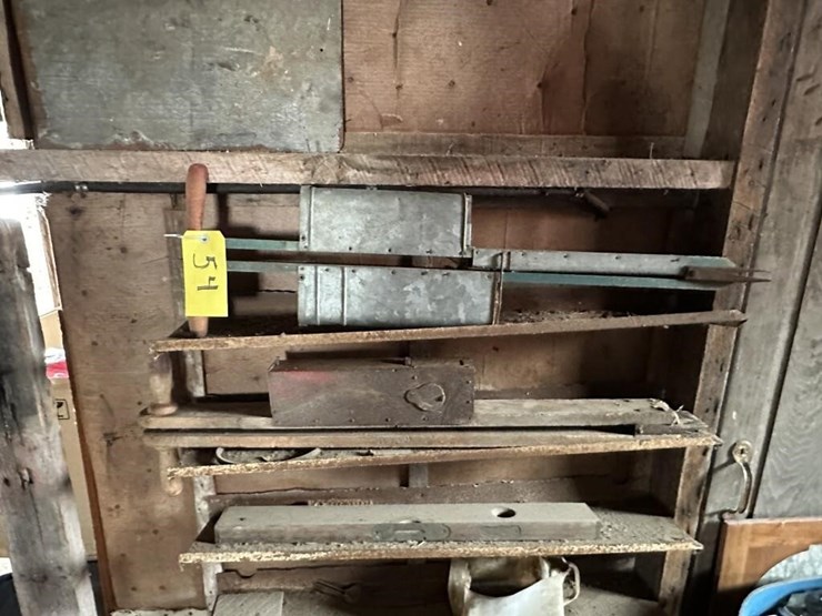 vintage-planters/seeders-image-1