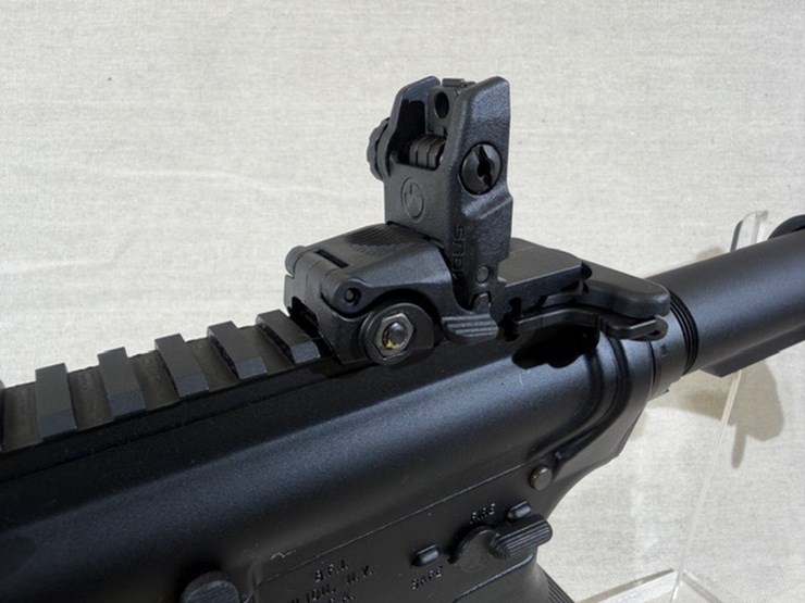 #213-•-bushmaster-model-xm15-e2s-ar-rifle-image-14