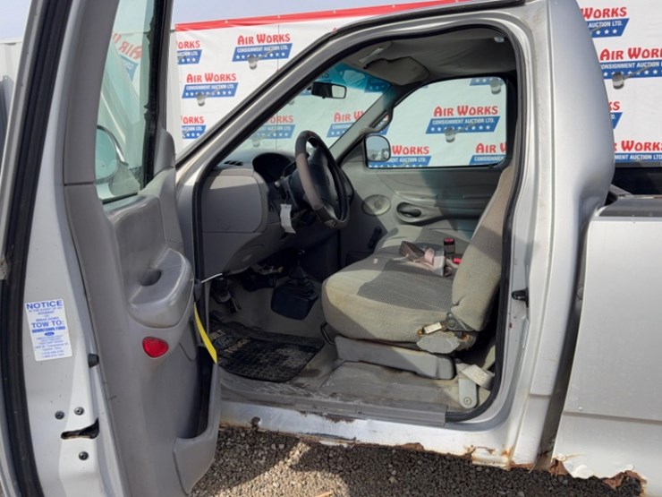 1996-ford-f150-xl-image-11