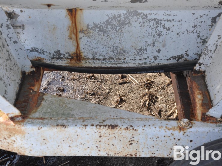 pull-type-dry-fertilizer-spreader-image-20