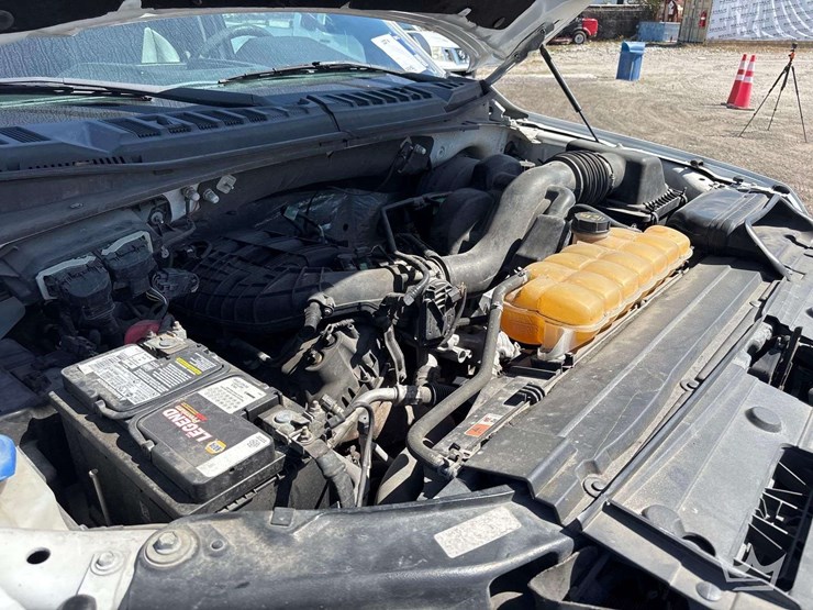 2017-ford-f150-image-8