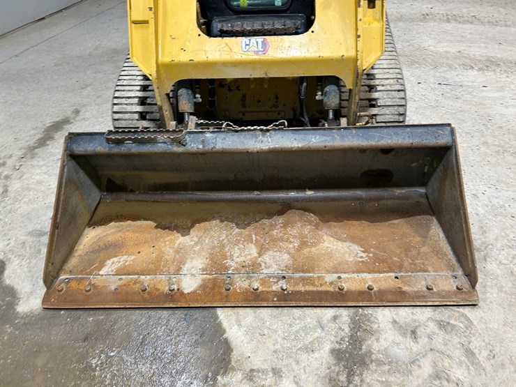 2021-caterpillar-259d3-image-9