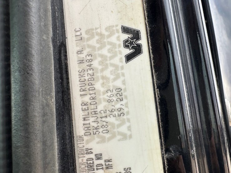 2013-western-star-4900-image-12