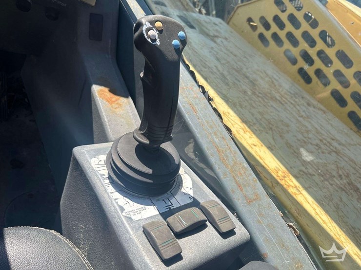 2012-gehl-dl11-image-20