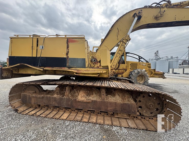 caterpillar-235b-image-8