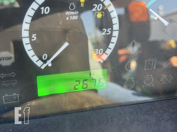 2022-john-deere-5065e-image-23